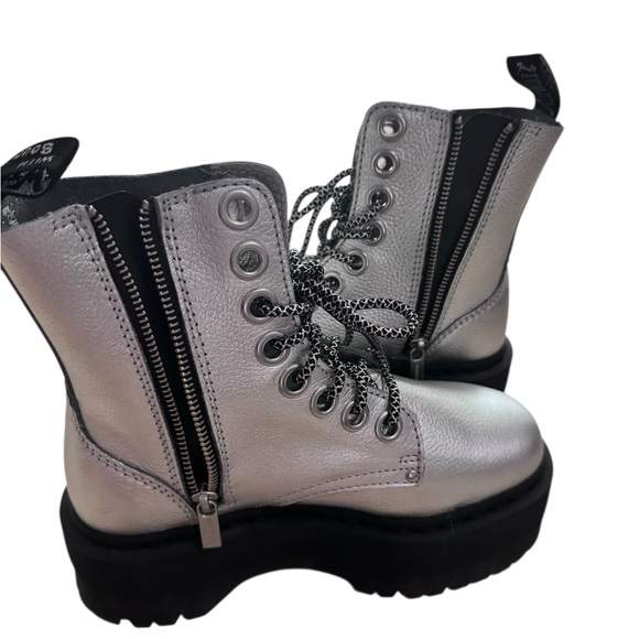 Dr. Martens Silver Combat Boots never been worn - Picture 2 of 4